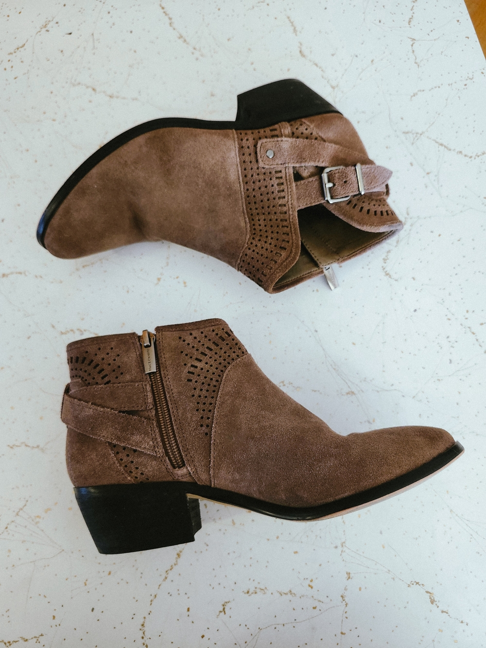 Vince Camuto Prakata Brown Suede Booties Perforated Side Zip Ankle Boots 7.5